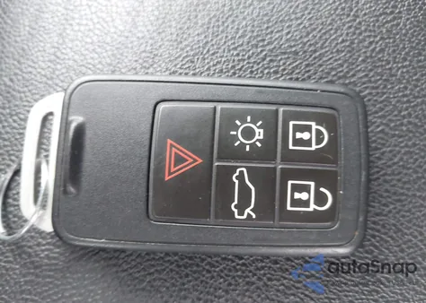 2016 Volvo Xc60 T6 Platinum из США, поврежденный, VIN YV4902RM6G2784897